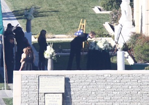 Finalmente Paul Walker fue enterrado en un cementerio cercano a Hollywood